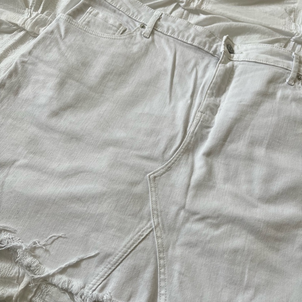 Old Navy White jean skirt